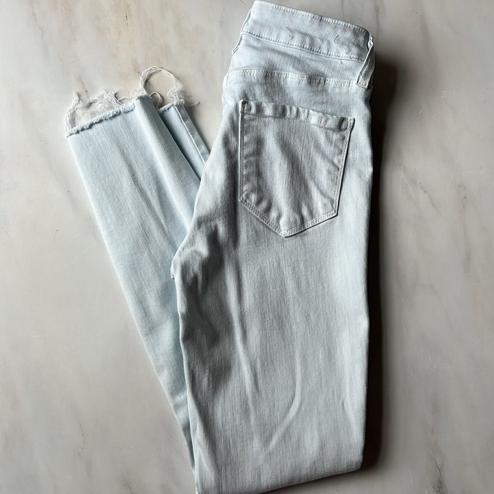 L'agence Margot High Rise Skinny Raw Hem Jeans in Blue Pastel! - Picture 5 of 9